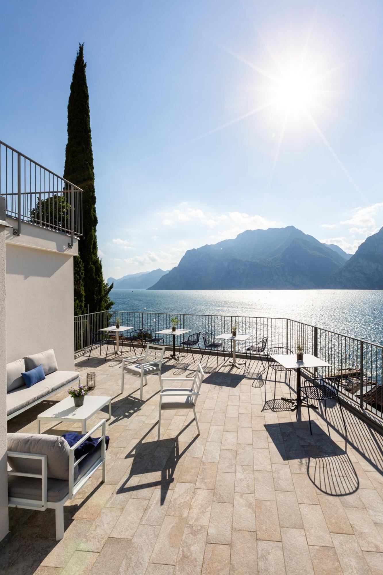 Vistalago Torbole Torbole Sul Garda Exterior foto